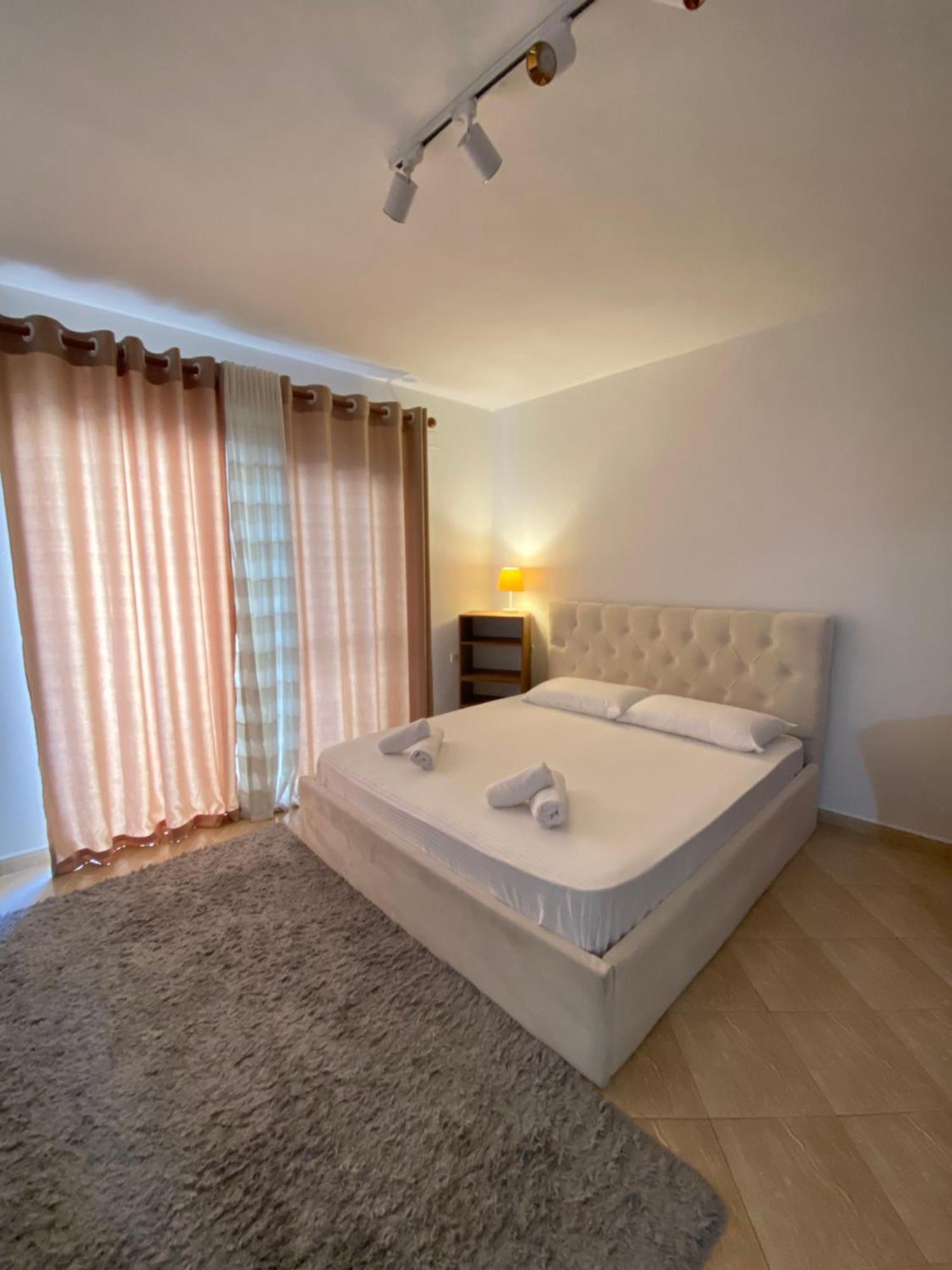 Myslym Shyri Studio 2 Tirana Exteriér fotografie